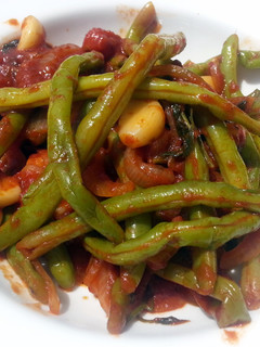 A picture of Green Bean In Tomato Sauce.