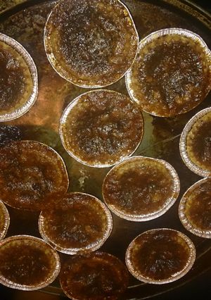 A picture of Simple butter tarts.