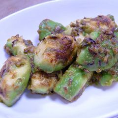 A picture of Avocado Stir-fried With Ginger & Spices.