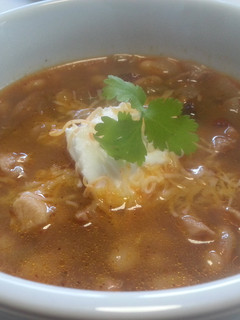 A picture of chicken chili.
