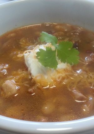 A picture of chicken chili.