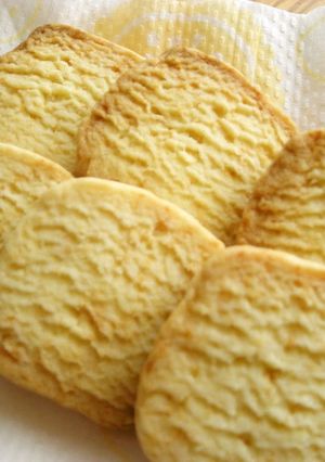 A picture of Easy Grated Cheese Cookies.