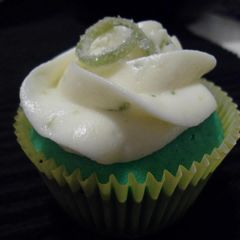 A picture of Lime Cream Cheese Frosting.