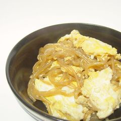 A picture of Shirataki Noodles with Egg.