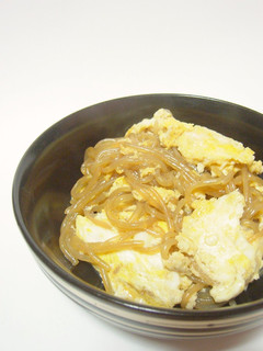 A picture of Shirataki Noodles with Egg.