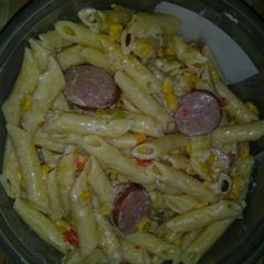 A picture of Pasta alfredo.