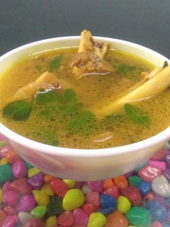 மட்டன் முருங்கை சூப் (Mutton murunkai soup recipe in tamil) செய்முறை முக்கிய புகைப்படம்