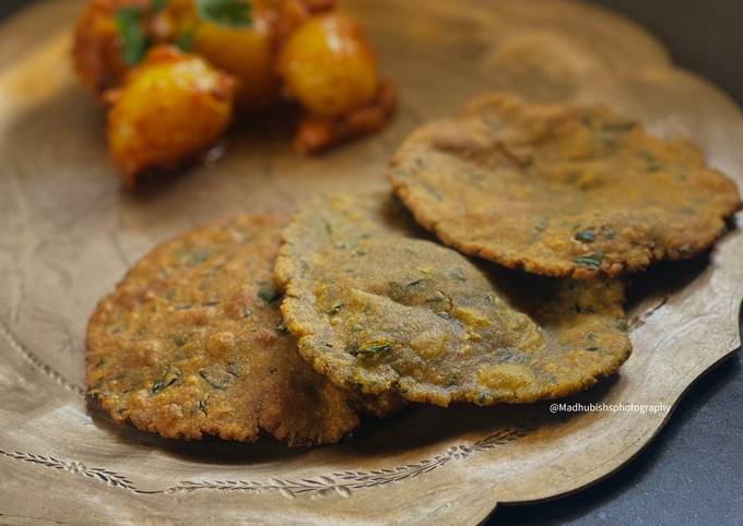 Bajra Methi Poori Recipe by Madhumita Bishnu - Cookpad