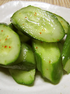 A picture of Lightly Pickled Cucumbers.