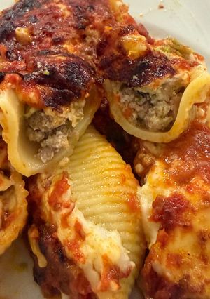 Foto di Conchiglioni ripieni
