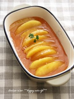 A picture of Sweetly Simmered Apples.