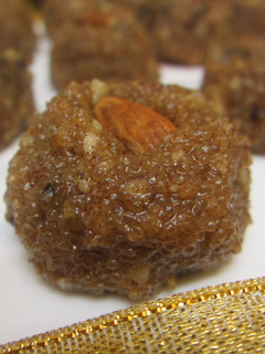 A picture of Vegan Amaranth, Dates and Almond Laddoo.