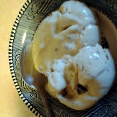A picture of Pistachio Cherry Ice Cream.