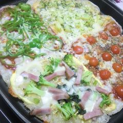 A picture of Mochi Pizza With Four Toppings.