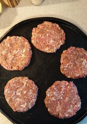 A picture of Homemade Brat Patties.