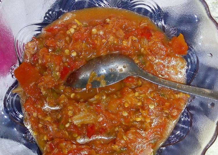 Resep: Sambal cabe goreng tomat mentah..mak yuss yang Gurih