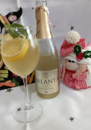 O poză a rețetei Limoncello Şpriț 🍷🍾.