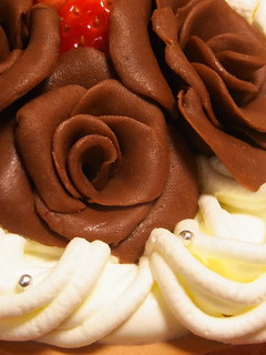 A picture of Easy and Decorative Chocolate Roses for Valentine's Day.