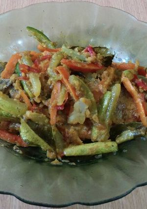 Foto resep Ikan Ekor Kuning Bumbu Acar Kuning