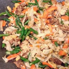 A picture of Mixed Veggie Beef and Egg Stir Fry.