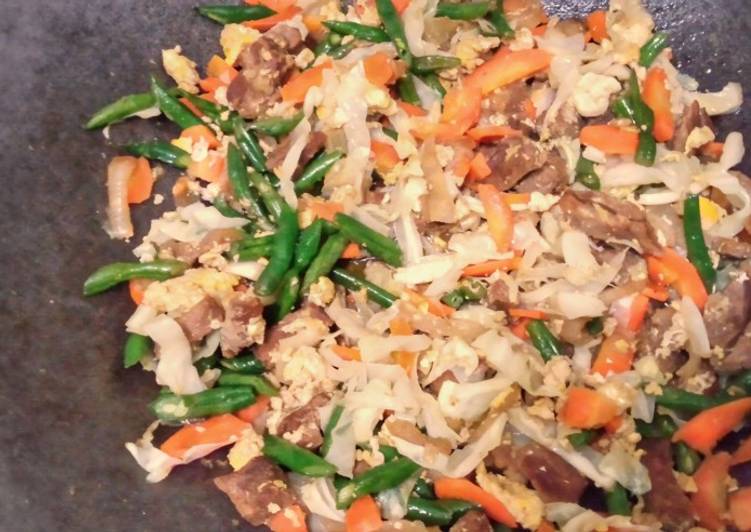 Steps to Prepare Mixed Veggie Beef and Egg Stir Fry in 15 Minutes for Young Wife