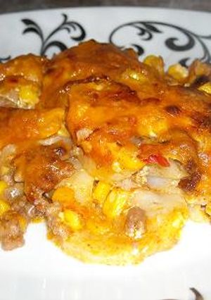 A picture of Cheesy Potato Beef Casserole.