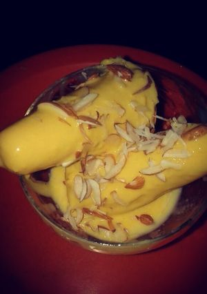 A picture of Mango Kulfi.