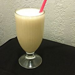 A picture of Peach & Orange Shake.