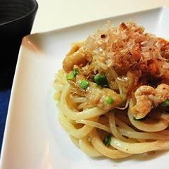 A picture of Inexpensive Stir-Fried Udon Noodles with Garlic Soy Sauce.