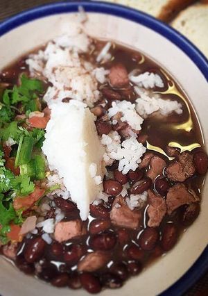 A picture of Black Beans with Pork.