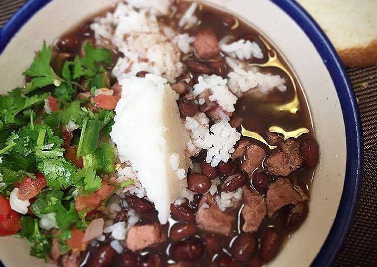Frijol Negro con Puerco Receta de Patusa Serrano Cookpad Frijol Negro con Puerco Receta de Patusa Serrano Cookpad