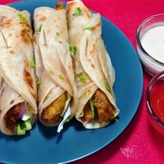 A picture of Chicken paratha roll.