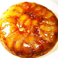 A picture of Pancake Mix Cinnamon Apple Cake in a Frying Pan.