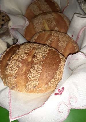 صورة لوصفة خبز بالعسل والسمسم