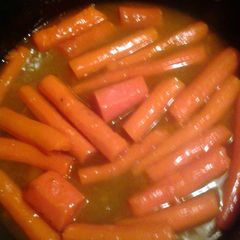 A picture of carrots in mirin.
