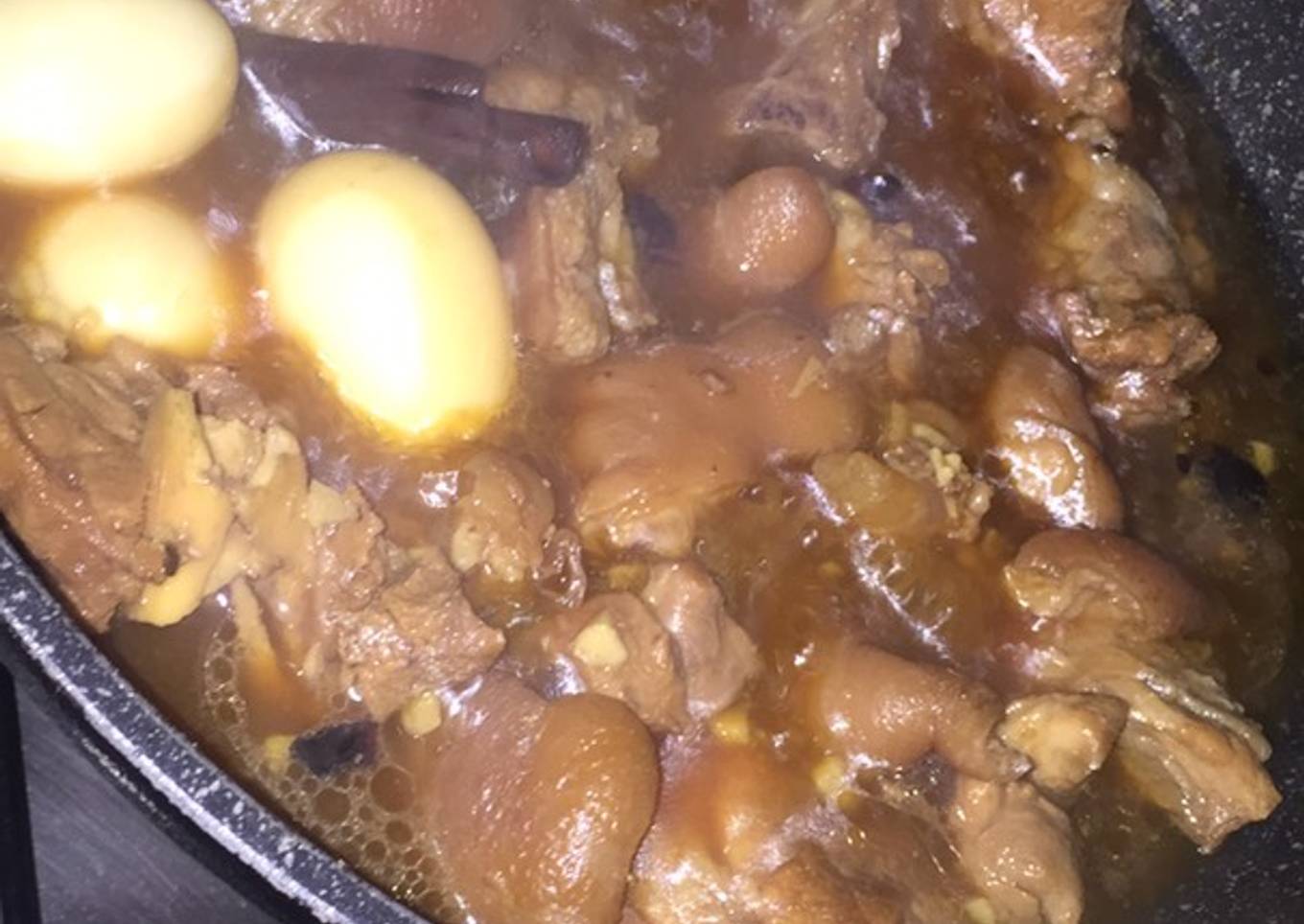 Kaki Babi Kecap