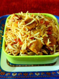 રાજસ્થાની ગટ્ટા પુલાવ (Rajasthani Gatta Pulao Recipe In Gujarati) રેસીપી મુખ્ય ફોટો