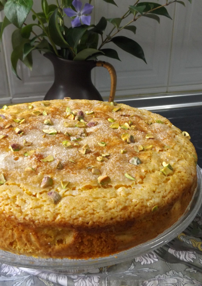Una foto de Bizcocho de mandarinas cocidas