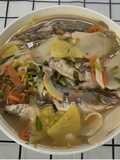 Canh cá nấu măng giảm cân