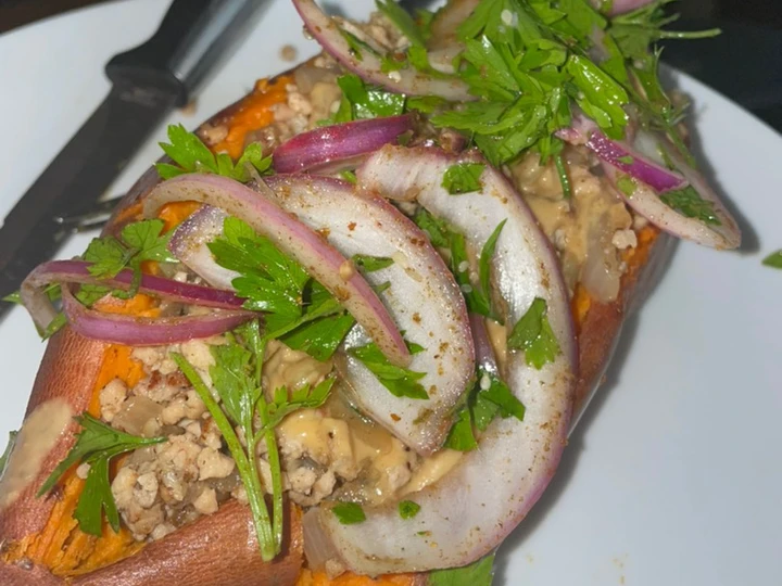 Recipe Sweet Potato stuffed with spiced beef, tahini and parsley salad the Perfect Really delicious