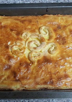 Foto principal de Tarta de jamón y queso con masa de mayonesa y mostaza