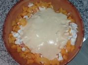 Una foto de ensalada de surimi