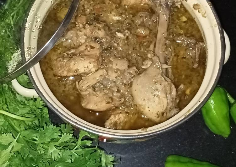 Recipe of Perfect Chicken green masala
