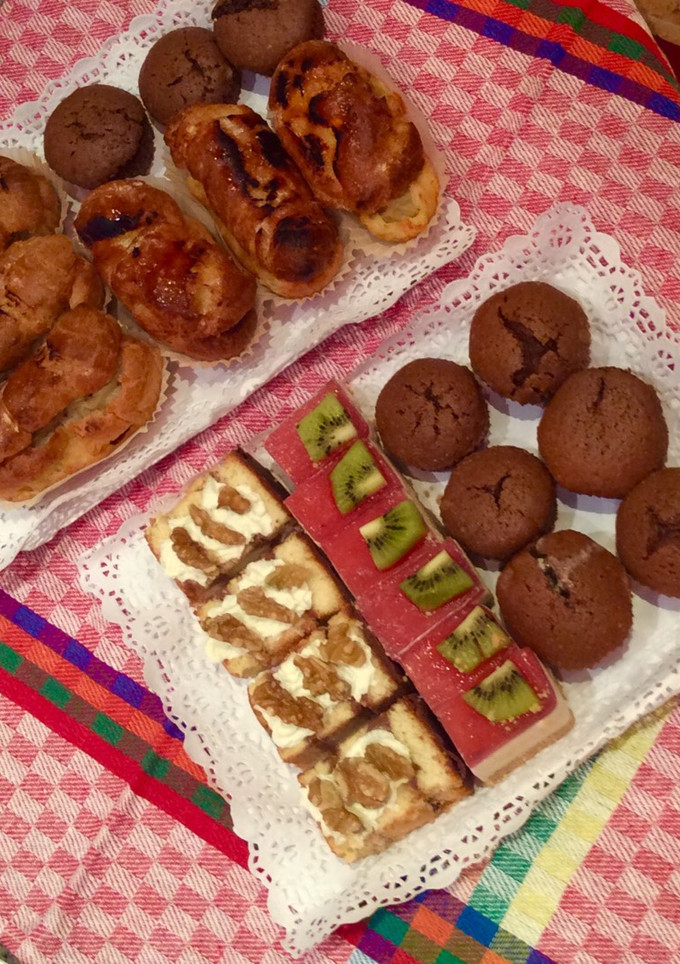 Una foto de Bandeja de pastelitos