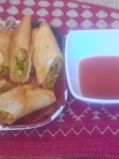 A picture of Suji spring rolls.