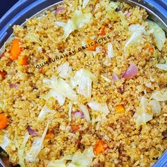 A picture of Dambun shinkafa me kabeji.