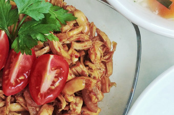 Cara Gampang Membuat Ayam Suwir Asam Manis Pedas, Bisa Manjain Lidah