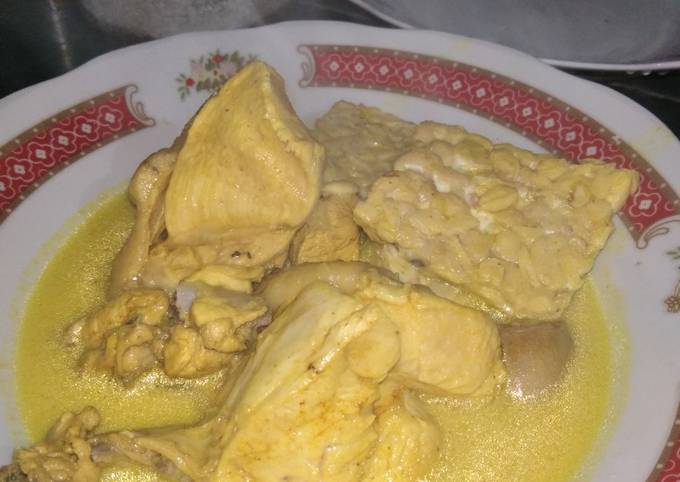 #21.Opor ayam bumbu kuning