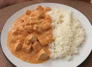Una foto de Pollo cremoso al chipotle