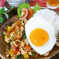A picture of Japanese-style Phad Ga Prao with Fragrant Perilla Leaves.